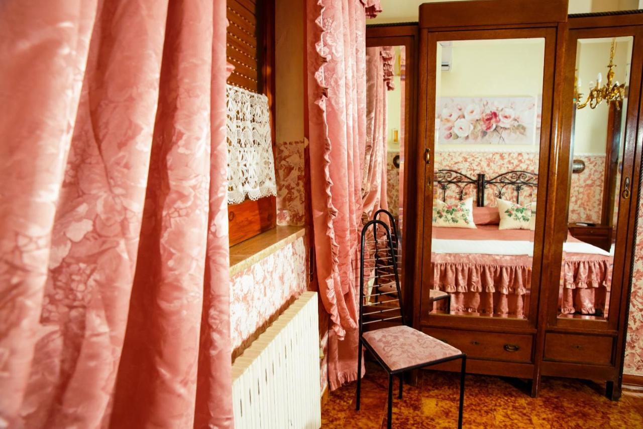 Bed&breakfast Santa Fara Bari Exteriör bild