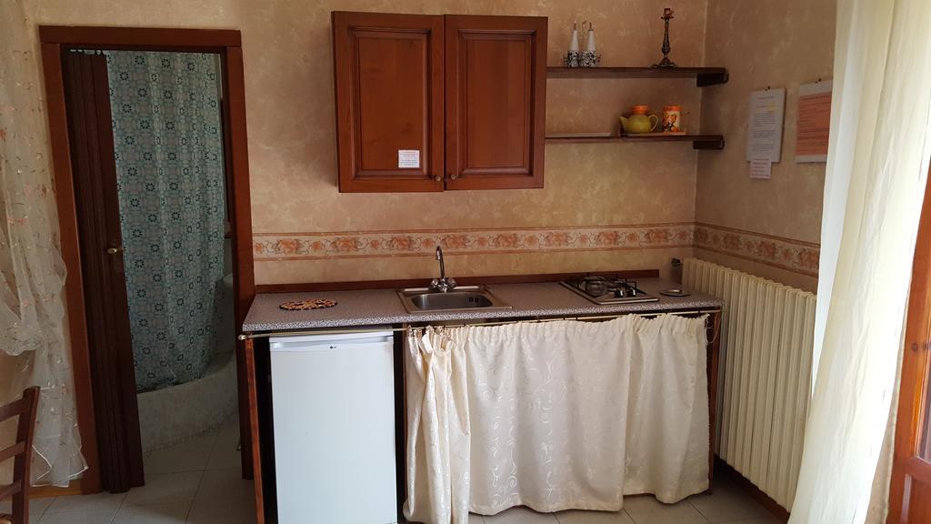 Bed&breakfast Santa Fara Bari Exteriör bild