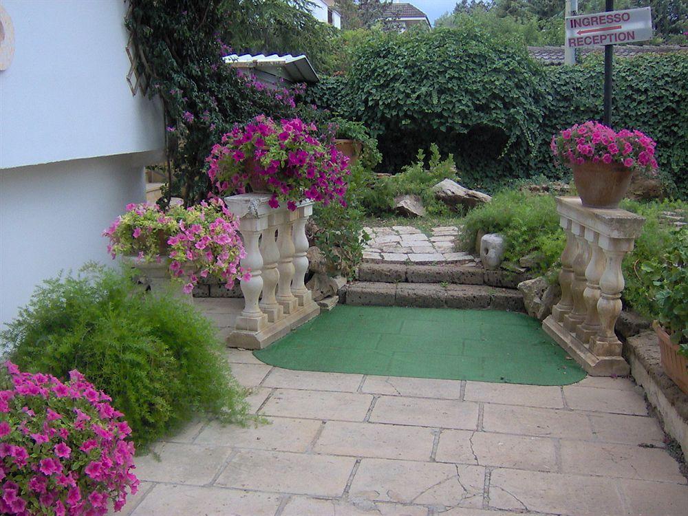 Bed&breakfast Santa Fara Bari Exteriör bild