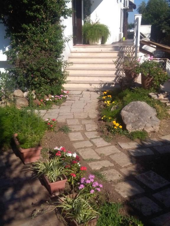Bed&breakfast Santa Fara Bari Exteriör bild