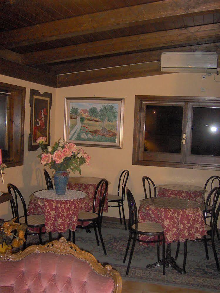 Bed&breakfast Santa Fara Bari Exteriör bild