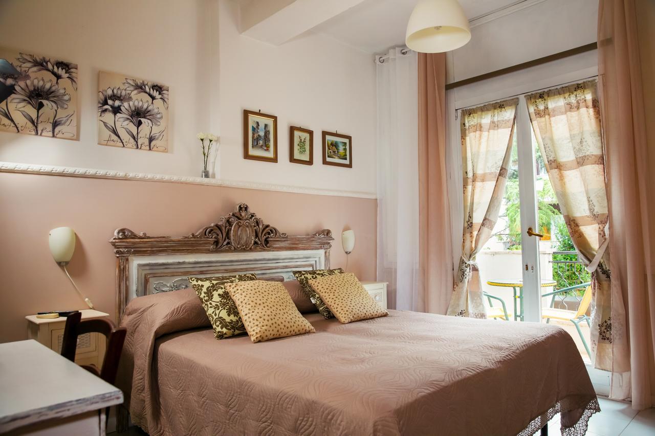Bed&breakfast Santa Fara Bari Exteriör bild