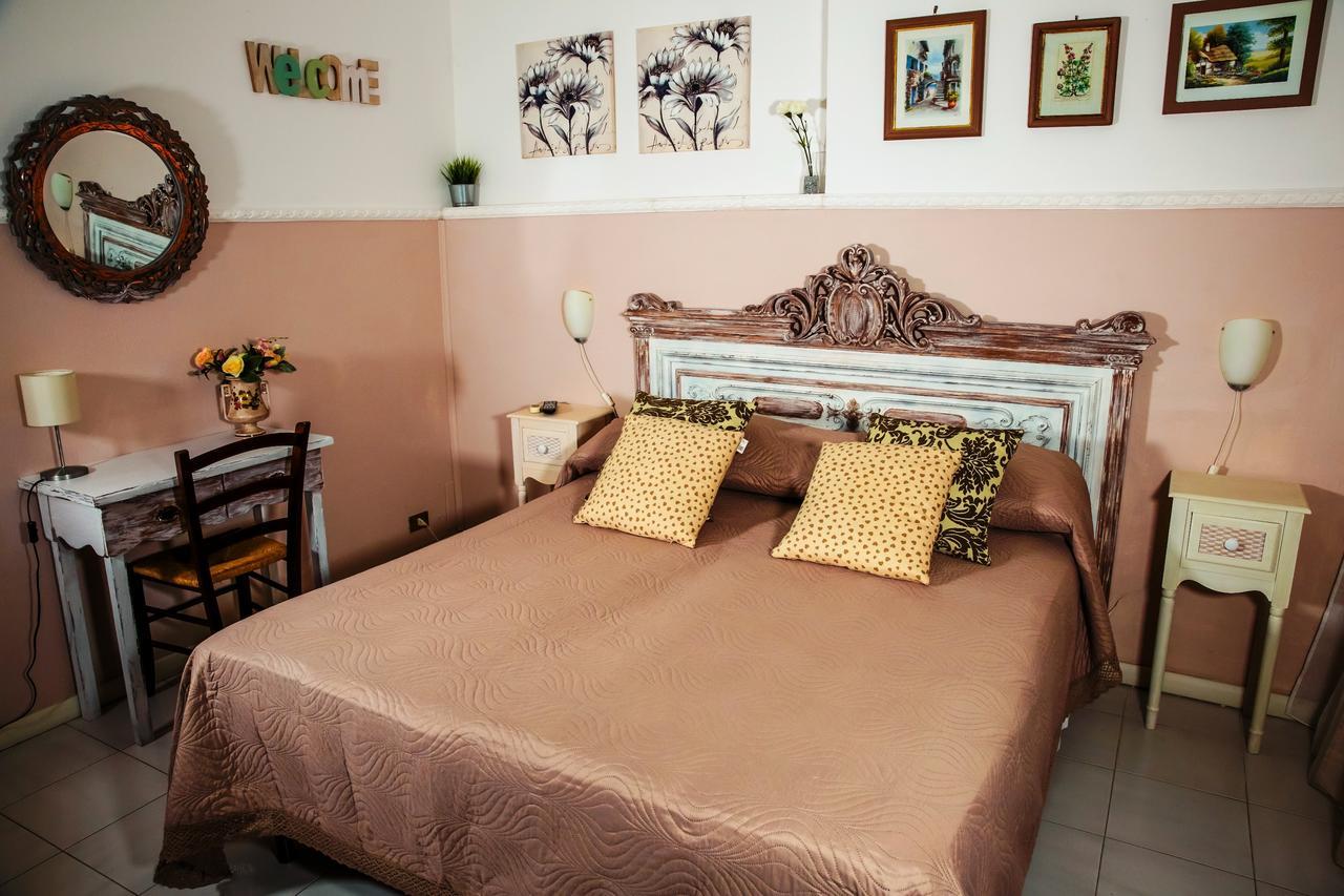 Bed&breakfast Santa Fara Bari Exteriör bild