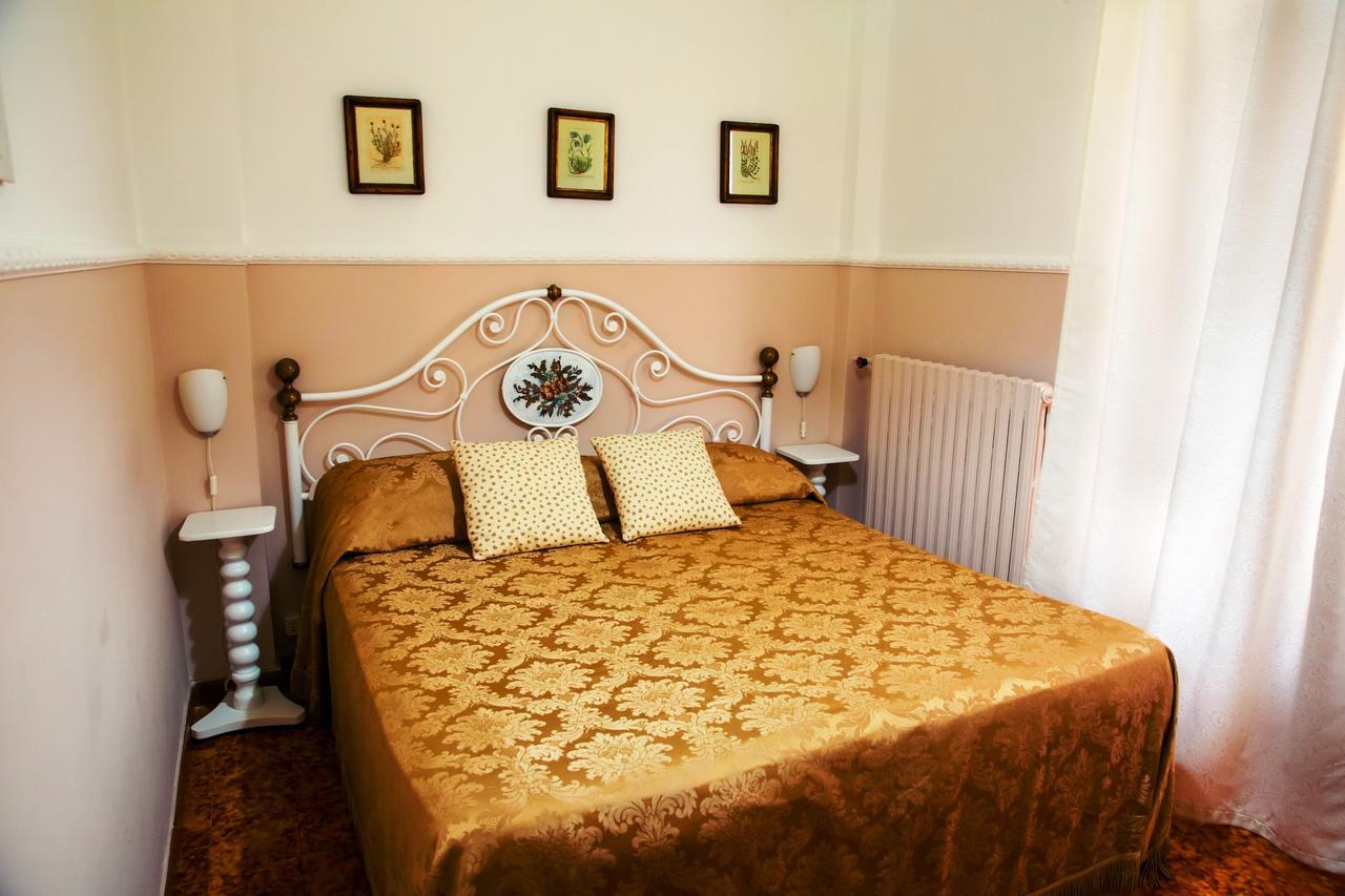 Bed&breakfast Santa Fara Bari Exteriör bild