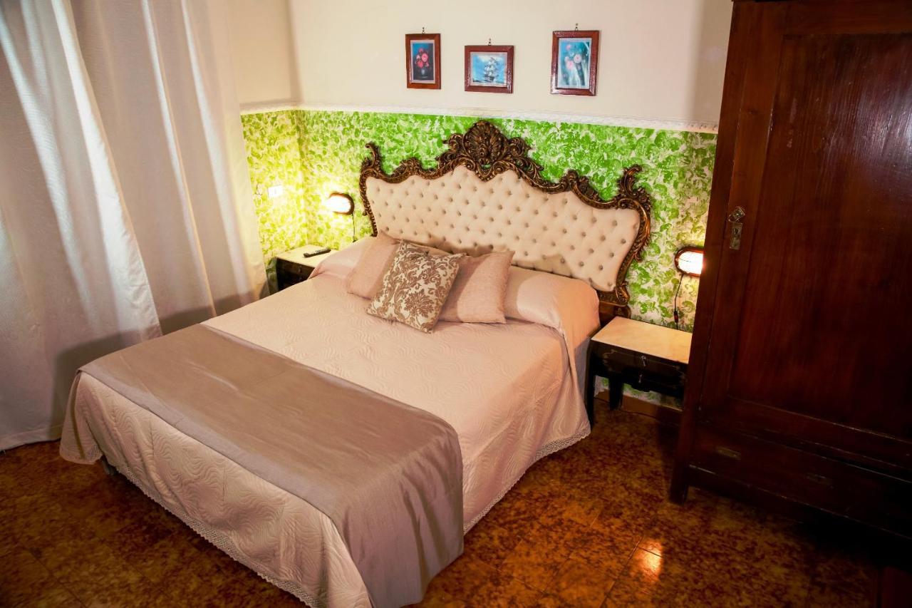 Bed&breakfast Santa Fara Bari Exteriör bild